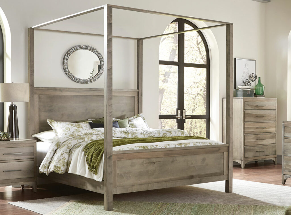 Duncan Bed with Canopy