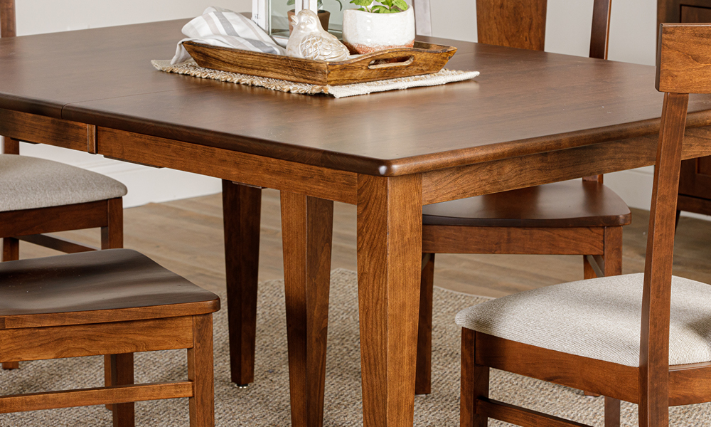 Vineyard Haven Dining Table