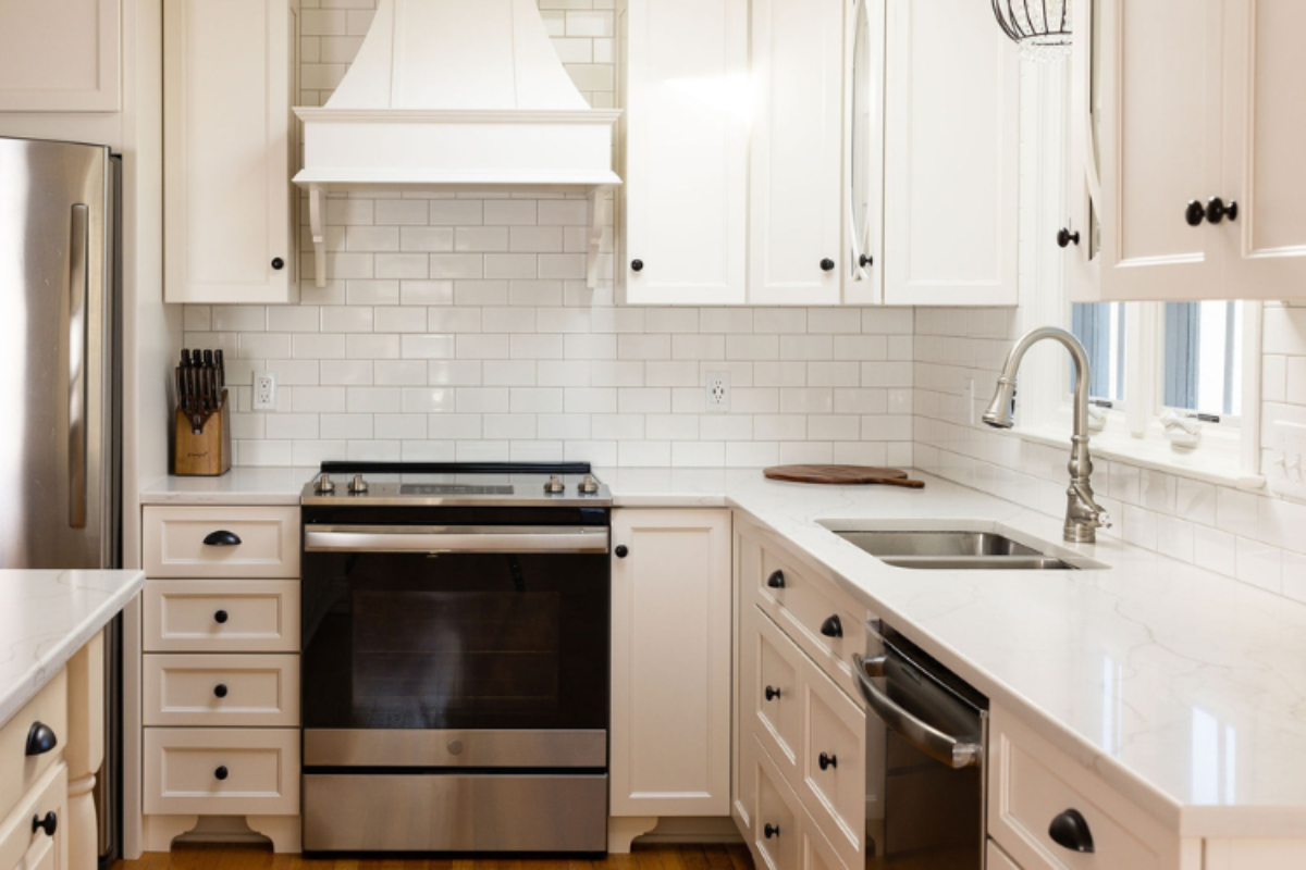 What Makes a High Quality Kitchen Cabinet? High Quality Cabinetry, image size:1200x800